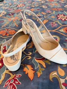 Life Stride Classy Ivory Slingback Block Heel Pumps